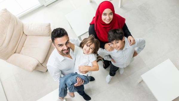 الأطفال هي الفئة التي تشعر بقدوم العيد وترتاح إلى رائحته وتقترب منه أكثر