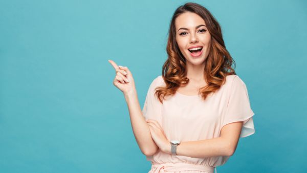 الابتسامة تجعل أصحابها يشعرون بالسعادة
