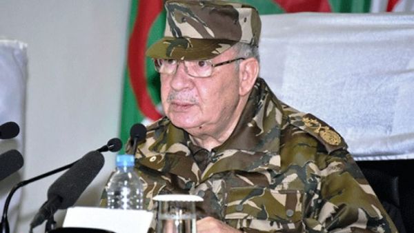 الفريق أحمد قايد صالح قائد أركان الجيش الجزائري