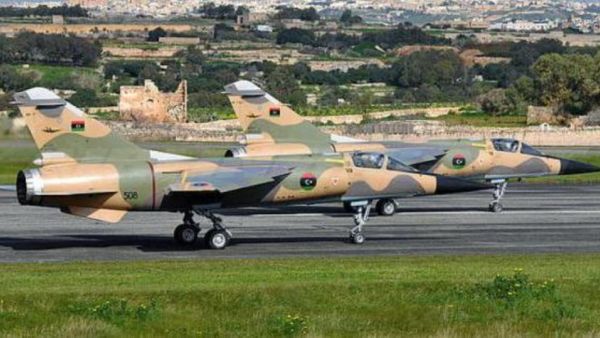 إسقاط طائرة حربية تابعة لقوات حكومة “الوفاق” الليبية،قرب مدينة مصراتة