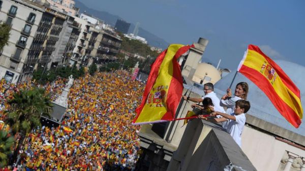 تمثل الحركة الداعية لانفصال كتالونيا عن إسبانيا تحديا كبيرا للبلاد منذ سنوات