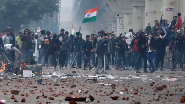 مظاهرات عنيفة تهز مختلف مناطق الهند