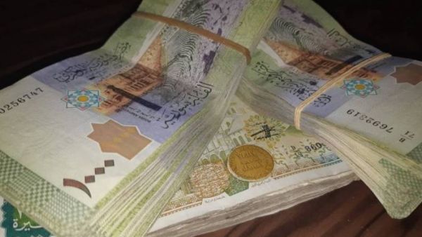  تأثر سعر الليرة السورية بشكل مباشر بما يجري في لبنان
