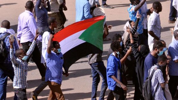الخطباء ناشدوا المواطنين تنظيم مظاهرة مليونية الاثنين المقبل "دفاعا عن الشريعة"