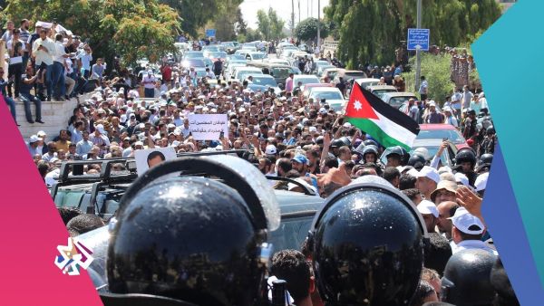  الإضراب بدأ بعد أسبوع واحد فقط من بدء أكثر من مليوني طالب وطالبة عامهم الدراسي الجديد
