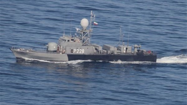 زورق حربي ايراني