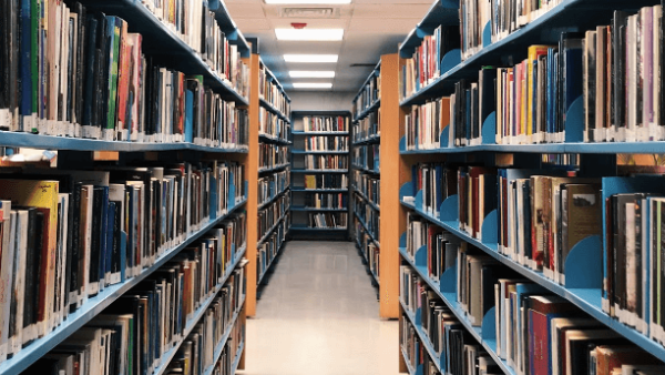 أفضل مكتبة عربية في اسطنبول مع العناوين