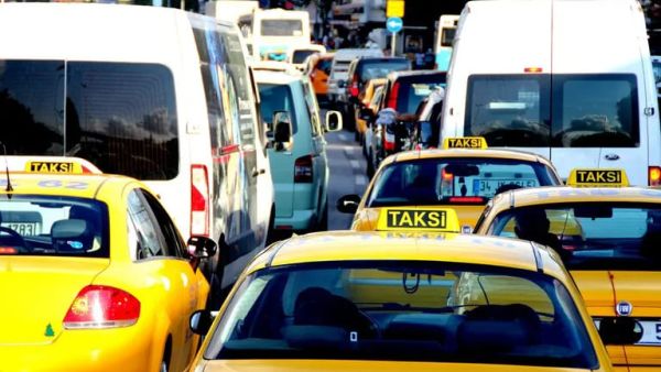 كيفية التنقل في انطاليا