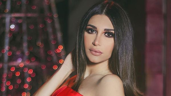 سارة نخلة