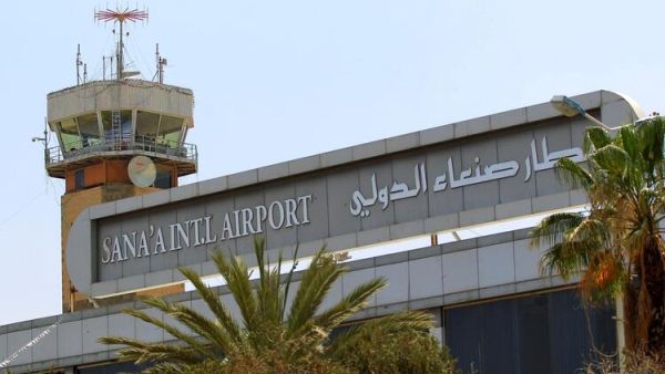 First Commercial Flight in 6 Years Leaves Yemen's Capital (AFP)