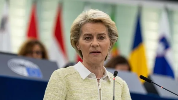 EU Proposes Complete Ban on Russian Oil