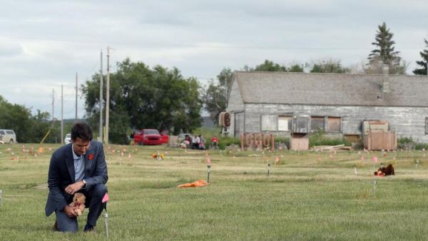 Indigenous Leaders, Trudeau Gather to Commemorate Unmarked Graves