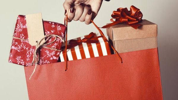 A Short Christmas Gift Giving Guide