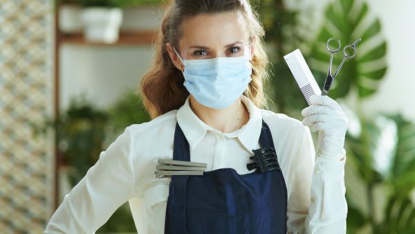 تأثير الوباء على قطاع صالونات التجميل