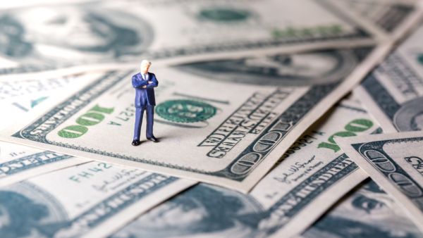 Report: Number of Middle East's "Ultra Rich" Soar to 9,780 In 2019