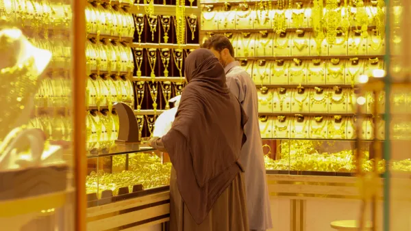 Gold Prices in Dubai Today: 24K Slips to Dh217 Per Gram