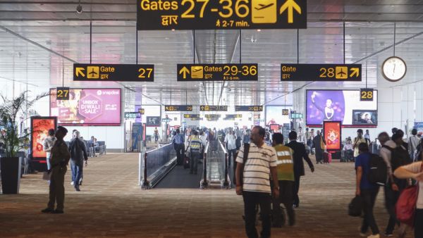 India Extends Ban of UK Flights Till January 7