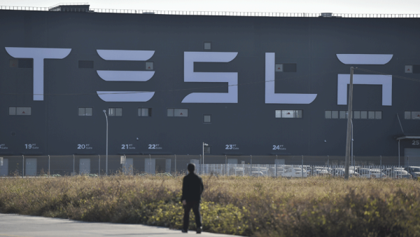 Tesla Starts Delivering Chinese-Made Model 3 Sedans for Half the Price of the US-Made