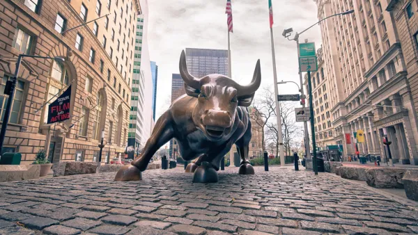 US: Stock Market Closes at Record Levels