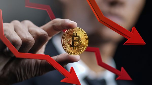 Bitcoin Plummets 10 Percent After Trump Calls It 'scam' Against Dollar