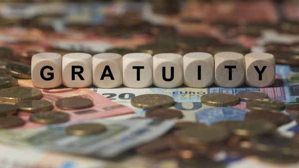 Gratuity in UAE: How to Calculate It in 2022