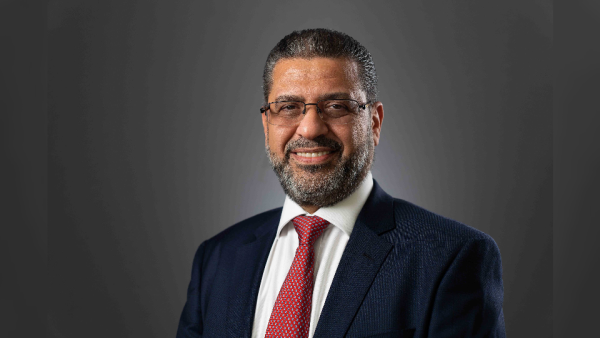 مأمون تيسير الحمصي رئيس قسم تقنية المعلومات في مصرف أبوظبي الإسلامي. "أبوظبي الإسلامي" يعزز قدرات مكافحة الاحتيال المصرفي بتقنيات "ساس" و"مايكروسوفت"