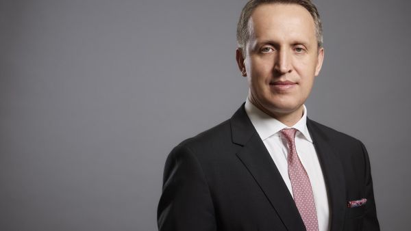 فويتشك باجدا، نائب الرئيس ورئيس دول مجلس التعاون الخليجي في إريكسون الشرق الأوسط وأفريقيا. إريكسون تطلق برنامج الخريجين في الإمارات العربية المتحدة لتمكين المواهب الإماراتية في مجال تكنولوجيا المعلومات والاتصالات