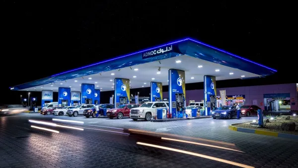 أدنوك ترسي عقدين للأعمال الهندسية والمشتريات والتشييد بقيمة 5.36 مليار درهم  (1.46 مليار دولار) لتطوير حقل دلما للغاز