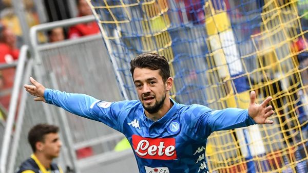 يونس يحتفل بهدفه