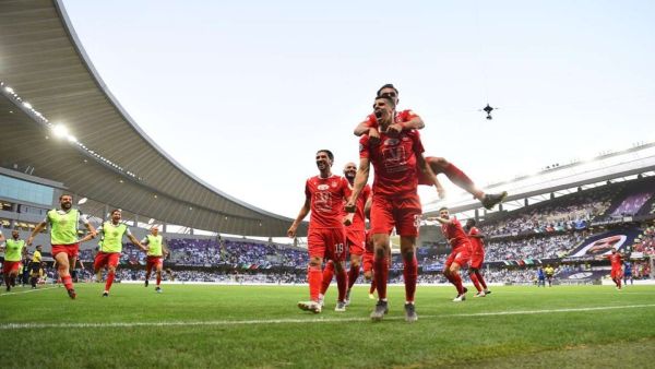 النجم الساحلي يتوج باللقب