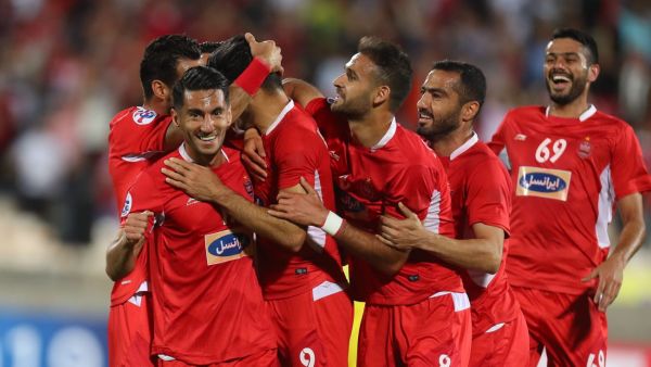 بيرسيبوليس يحقق فوزاً معنوياً في وداعية تشافي