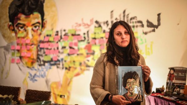 Marwa kenawy , mother of youssef el araby , age 13 he was shot in his head in Cairo. (Twitter/ @mohammedelra3y)