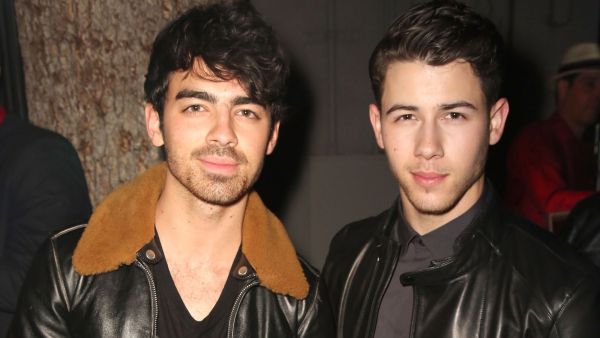 نيك جوناس وجوجوناس