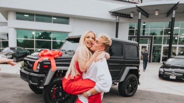 تانا مونغيو وجاك باول