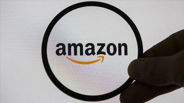 Amazon pauses corporate hiring