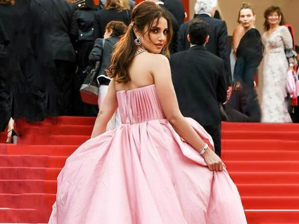 Zarrouk chose a dress from Ali Younes Couture for the Red Carpet