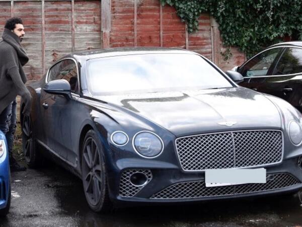 أسطول سيارات محمد صلاح