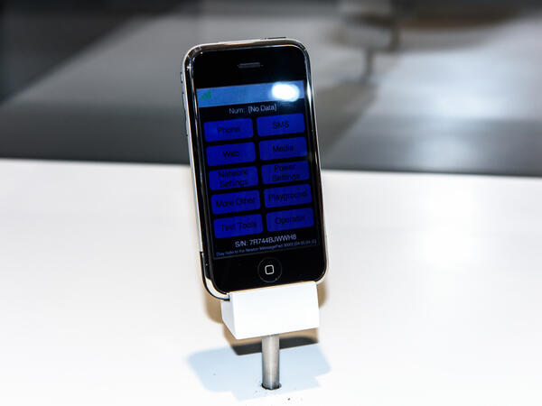 The Evolution of the iPhone: Every Model from 2007–2020