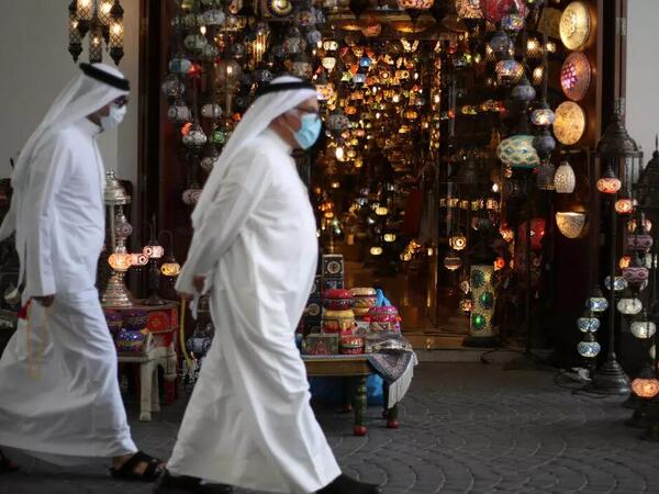 فرحة منزلية وحظرًا شاملًا للتجول في هذه الدول العربية