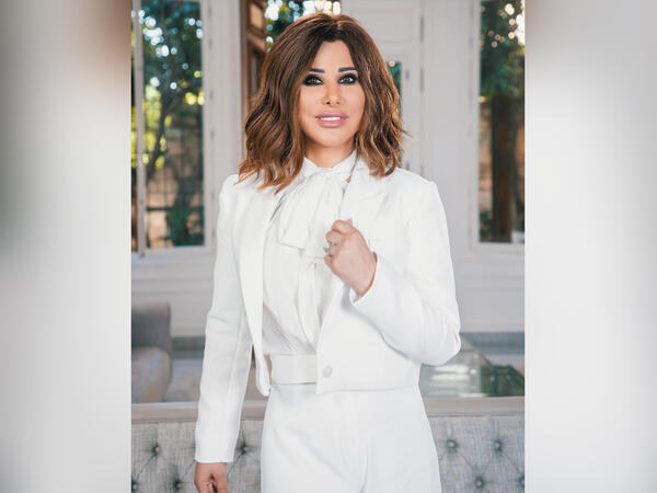 11 Arab Stars Granted the Golden Residency in UAE