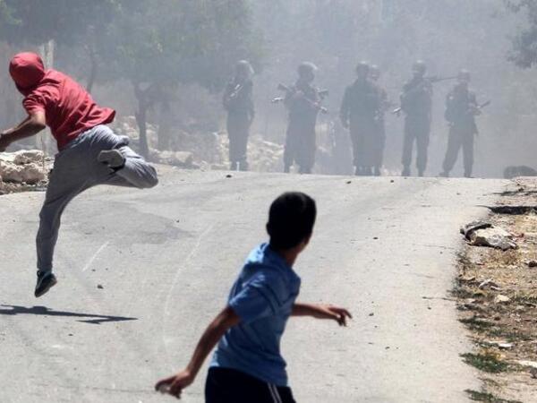 Israeli shoots Palestinian