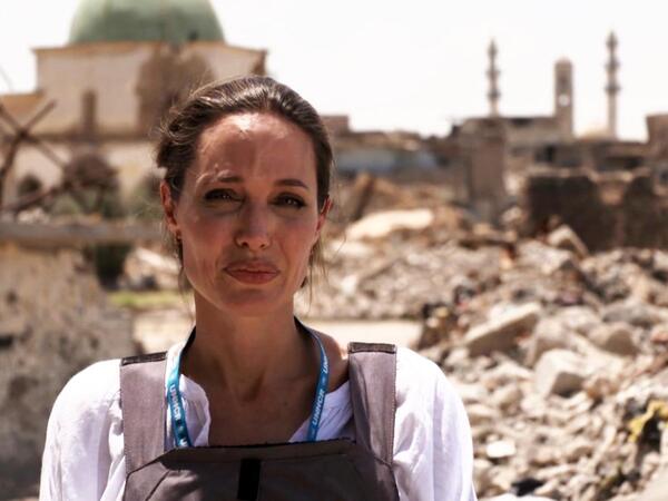 Angelina Jolie in Mosul Iraq. (CNN.com)