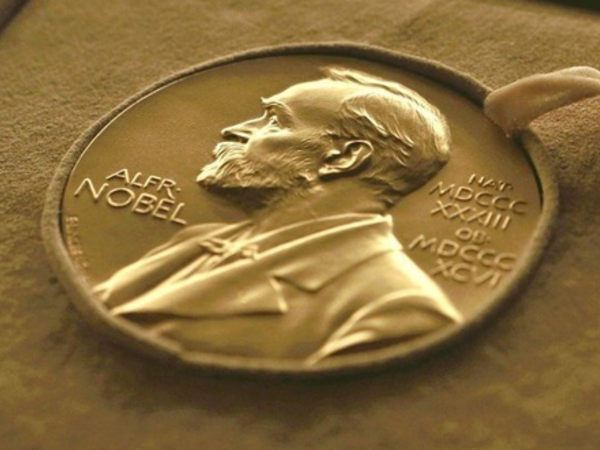 جائزة نوبل 2017