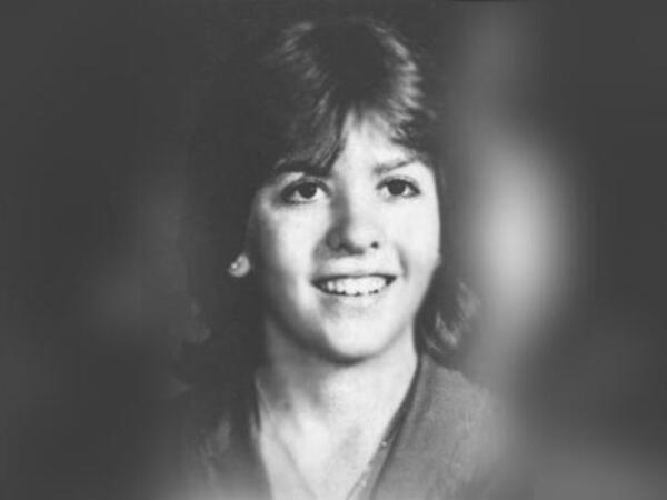 هبة سليم: فتاة مصرية درست في فرنسا، حيث جندتها العناصر السرية التابعة للموساد، جمعت هبة معلومات مؤكدة عن مواقع صواريخ الجيش المصري عن طريق خطيبها الضابط فاروق الفقي. بكتها غولدا مائير بحرقة وحاولت التوسط لها قبل أن تعدم وخطيبها. 