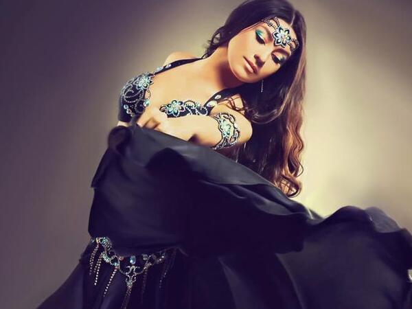 فنانات تصدرن التريند بهزة وسط