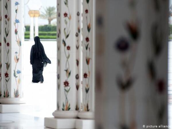 أميرات حوكمن في الخارج.. وحصة بنت سلمان ليست الأولى