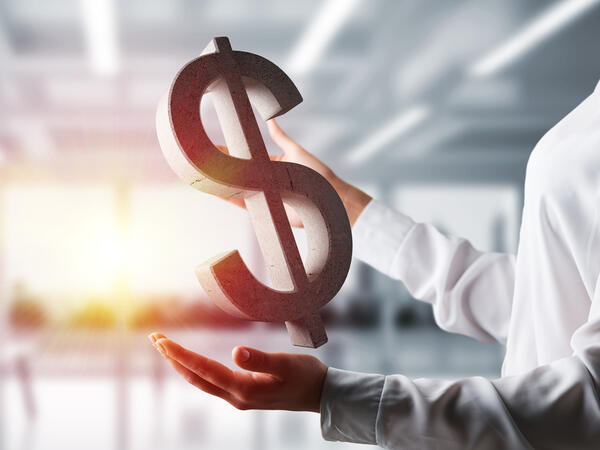 أصل رموز 9 عملات شائعة في العالم 