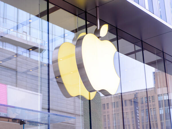 تطور هاتف آيفون من 2007 إلى 2020