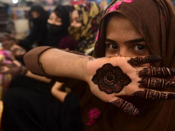 Muslim Worshippers Gather, Celebrate Eid