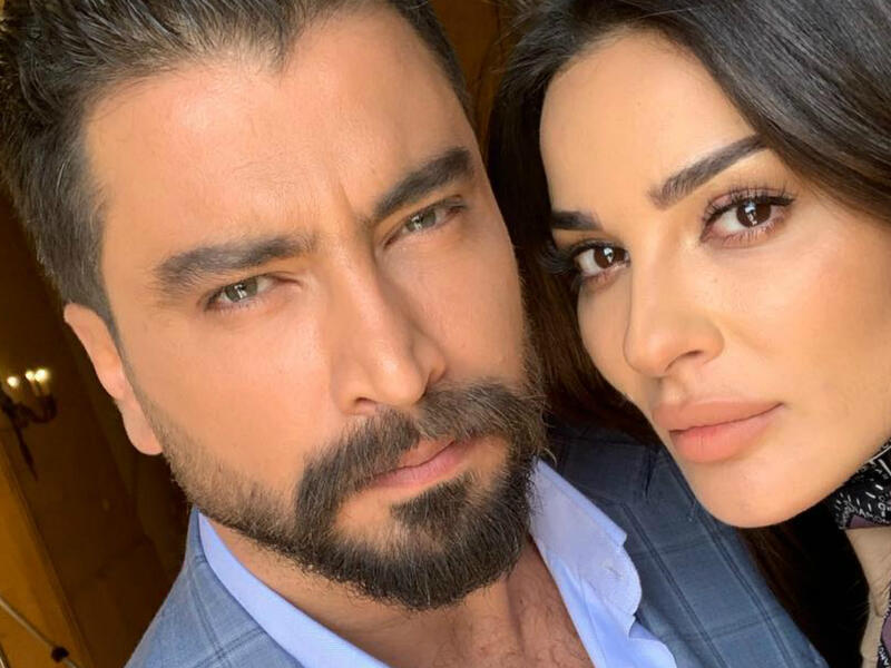 Bayan and Jad from Khamseh w Nos Source nadinenassibnjeim Instagram